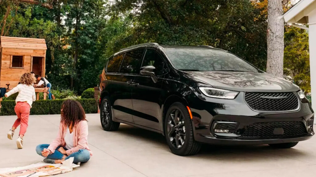 RAV4 Hybrid 2025 Tax Credit Savings Explained