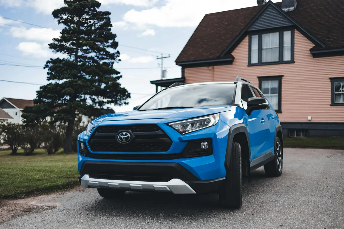Toyota RAV4 Towing Capacity Guide 2025