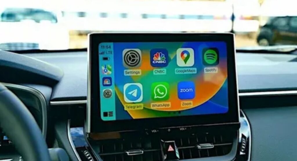 Toyota RAV4 Wireless Apple CarPlay Guide 2025 2 toyota rav4 wireless apple carplay 2