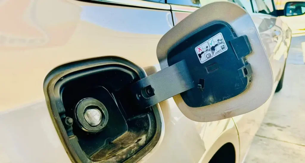 How to Open Gas Tank on Toyota RAV4 Easily