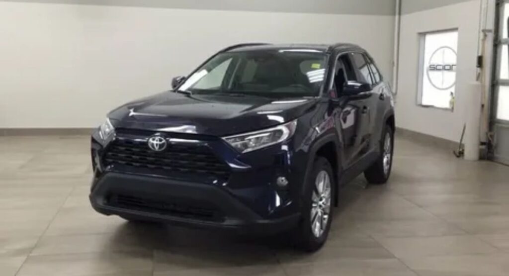 Toyota RAV4 XLE Premium vs Limited Features Difference 2 RAV4 XLE Premium Technology Features 1