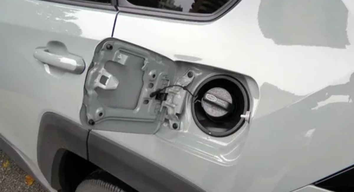 How to Open the Gas Tank on a Toyota RAV4 Step by Step Guide