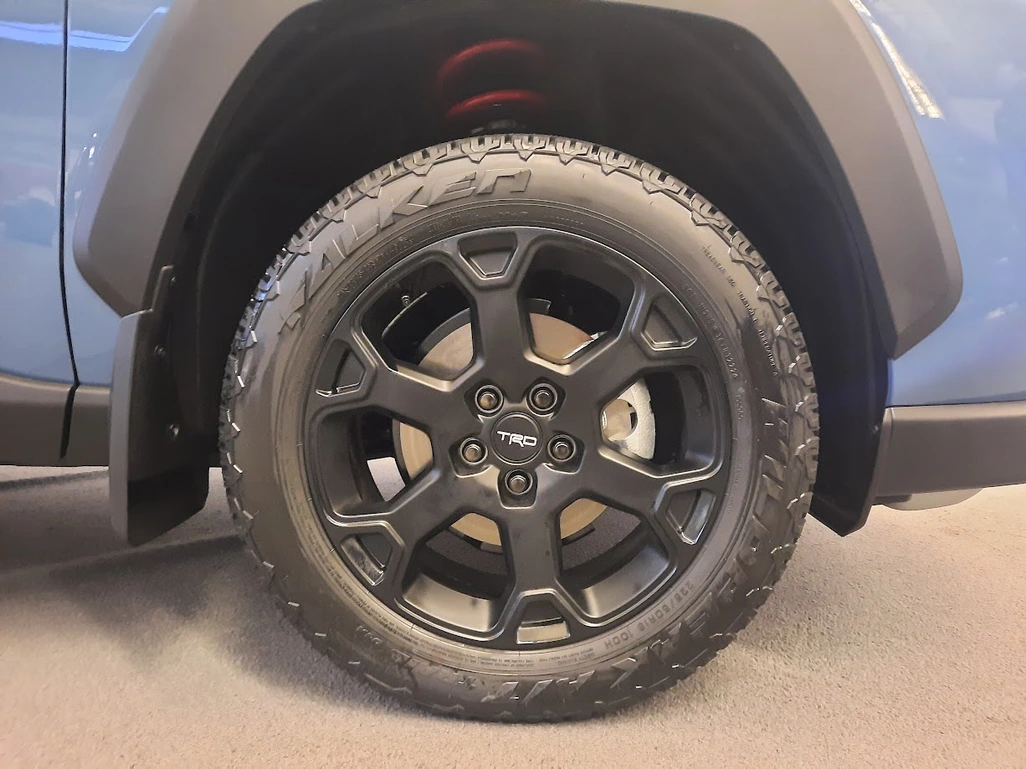 Toyota RAV4 Lug Nut Torque Specs Guide 2025